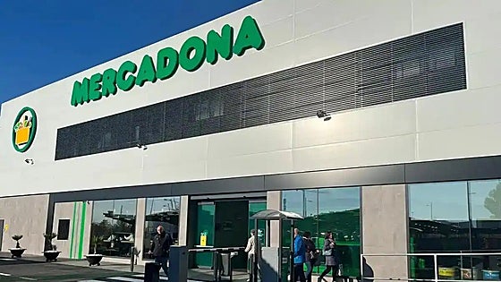Viral video: Is this the most difficult supermarket to get into in Spain?