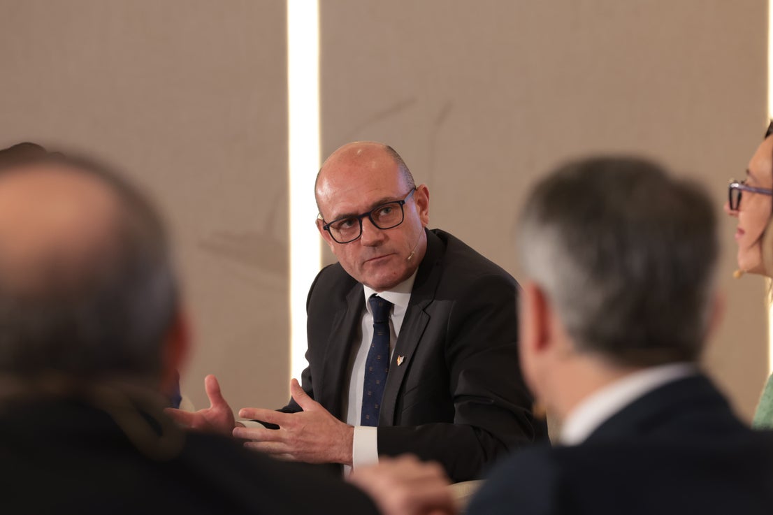 SUR in English real estate roundtable, in images