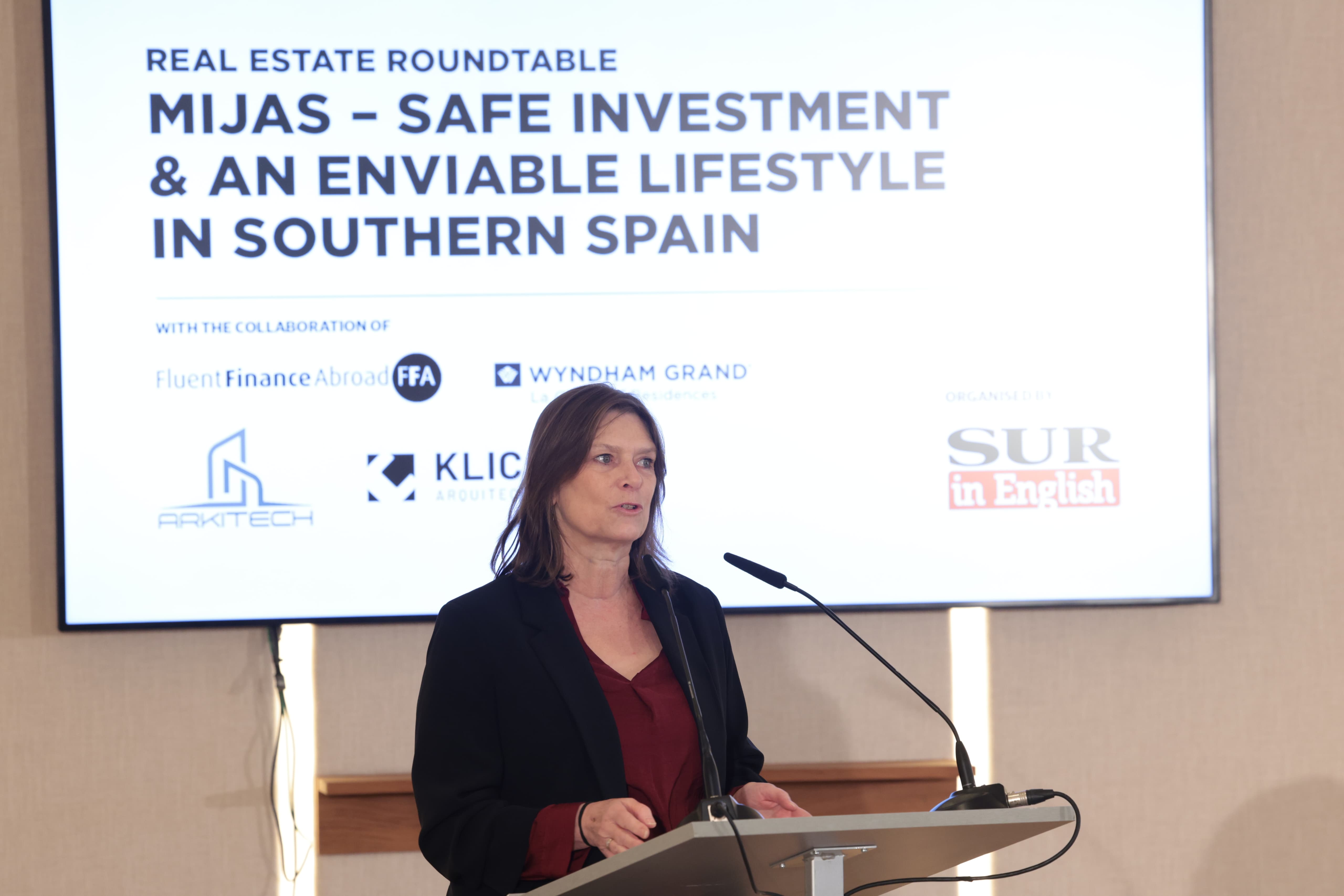 SUR in English real estate roundtable, in images
