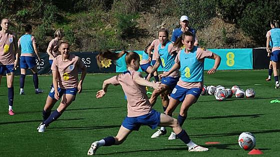 Lionesses train in Marbella - in pictures