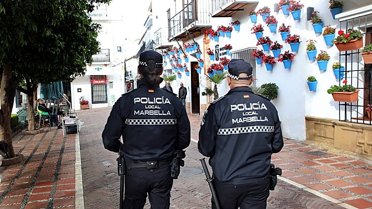Two policemen save life of two-year-old girl who choked on pistachio nut in Marbella