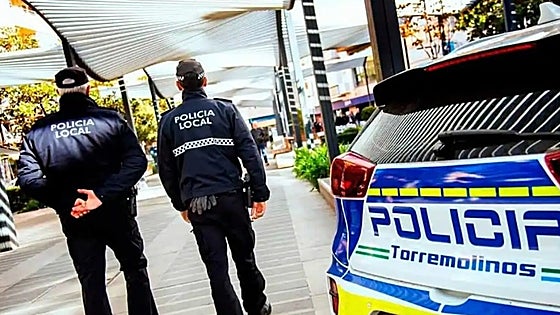 Police in Torremolinos report 260 owners for failing to clean up after their pooches