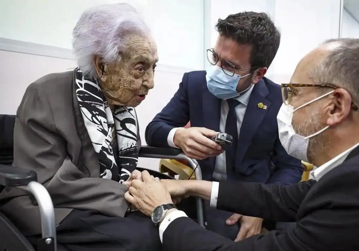 María Branyas, la persona viva más longeva del mundo, celebró hoy en España su 117 cumpleaños.
