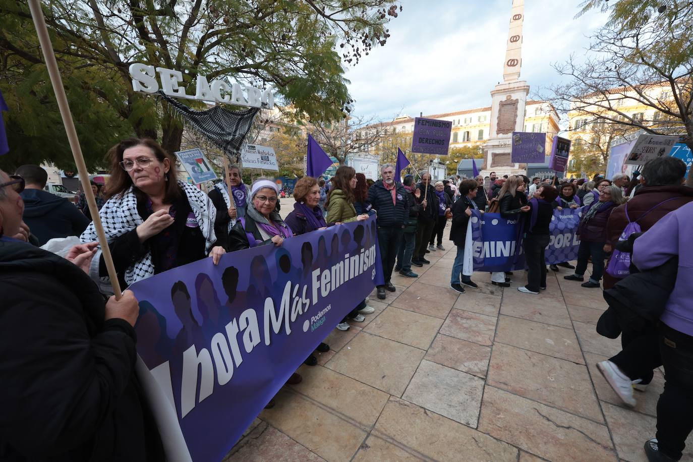 Thousands join massive women's day march in Malaga