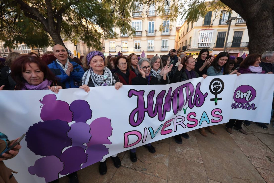 Thousands join massive women's day march in Malaga