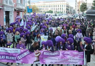 Thousands of women and men turned out to mark 8 March this Thursday