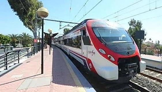 Malaga and Cadiz political parties join forces to demand train line extension along the Costa del Sol