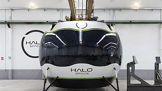Spanish company aims to take tourists into space in a balloon at 150,000 euros a time