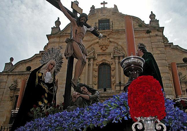 High point of a procession in Ronda.