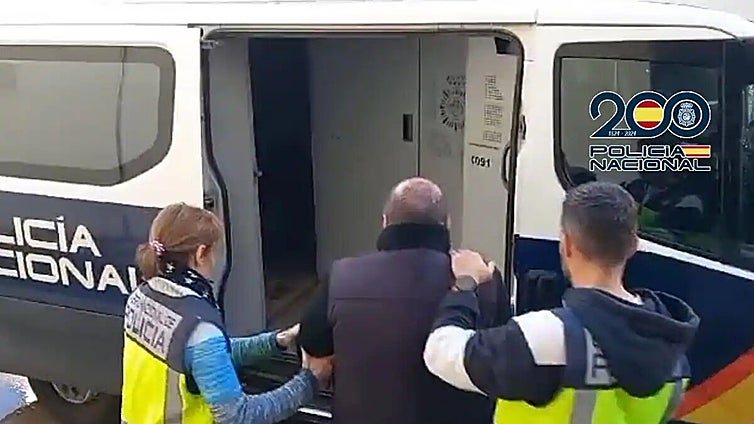 Man who helped foreigners get NIEs and other important documents on the Costa del Sol arrested for fraud