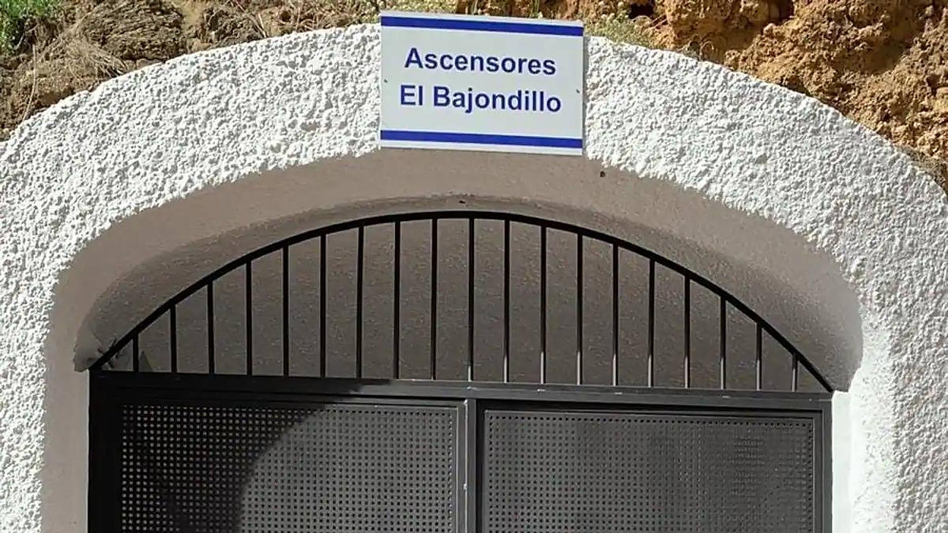 Lifts from town to beach back in action in Torremolinos | Sur in English