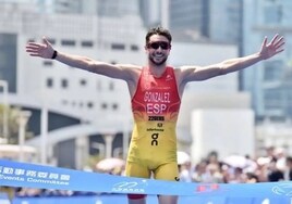 González as he crossed the line in Hong Kong.