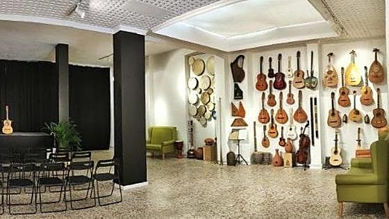 Ronda Guitar House hosts world music concert series