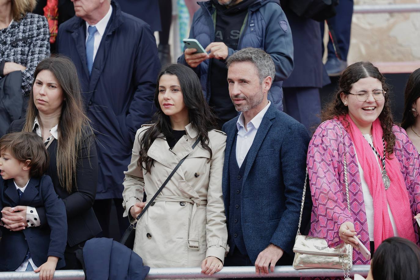 In video and pictures, the disembarkation of the Spanish Legion in Malaga port and their emotional transfer of the Cristo de Mena