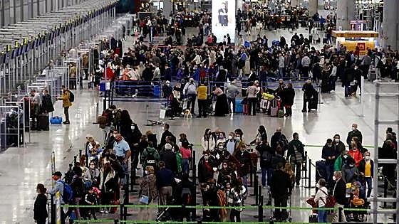 Peak season takes off at airports across Andalucía with a total of 28.6 million seats scheduled this summer