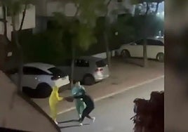Video: Bizarre struggle captured on camera moments before shots fired in middle of Marbella street