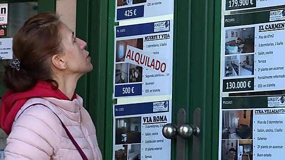Buying a house requires on average 7.6 years of a full salary in Spain