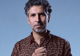 Flamenco singer Arcángel will perform in Malaga on Saturday.