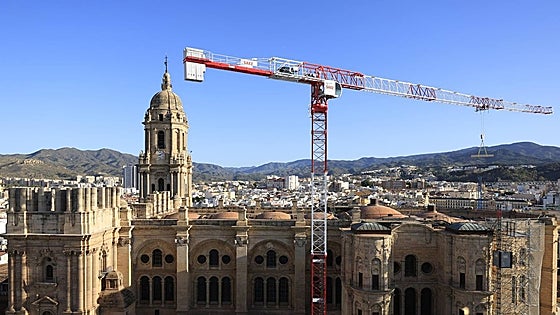 Malaga resumes work on cathedral after construction stopped 242 years ago