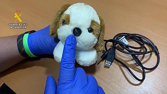 Man arrested for allegedly abusing teenage stepdaughter in front of a camera hidden inside a soft toy