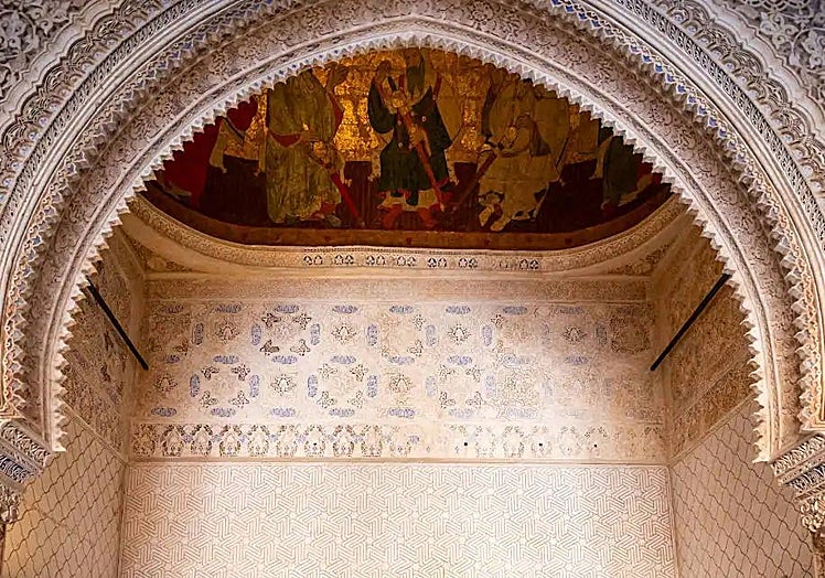 Painting of one of the lateral vaults.