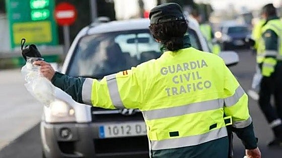 Three eventually arrested in Mijas after fleeing from police and hitting several vehicles on A-7 motorway