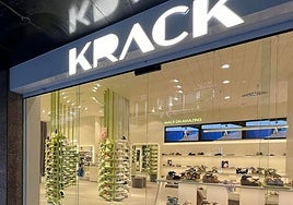 Appearance of a Krack shop.