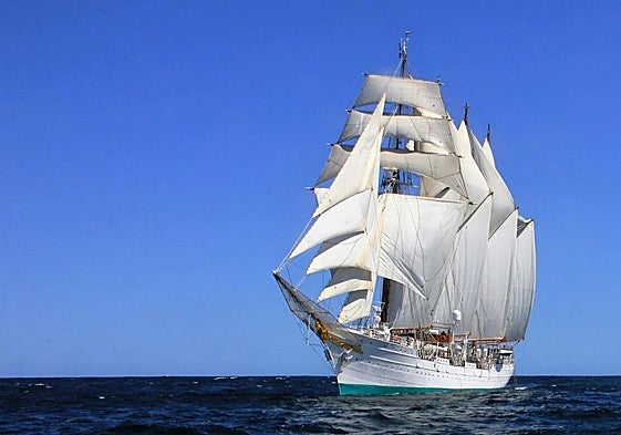 The Juan Sebastián Elcano in full sail, ready for its centenary celebrations in 2027.