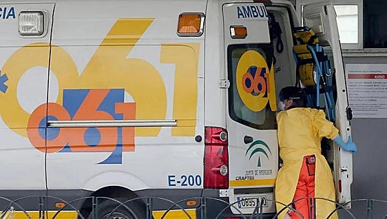 Man stabbed in Torremolinos street paralysed from neck down after suffering serious spinal cord injury