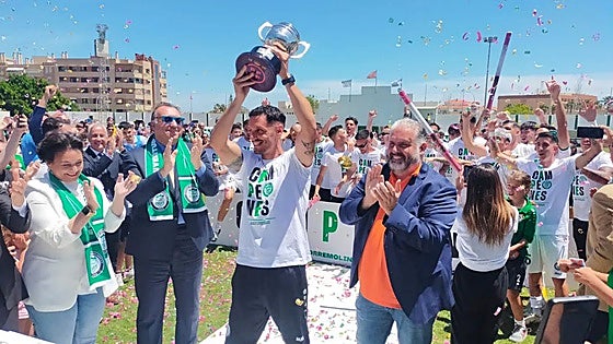Torremolinos seal promotion to the fourth tier as league champions