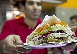 Salmonella detected in one-tonne batch of kebab meat on the Costa del Sol