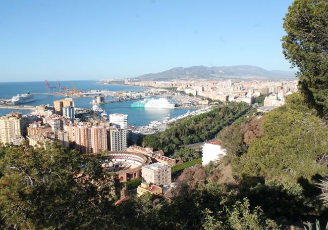 Views from La Coracha viewpoint.