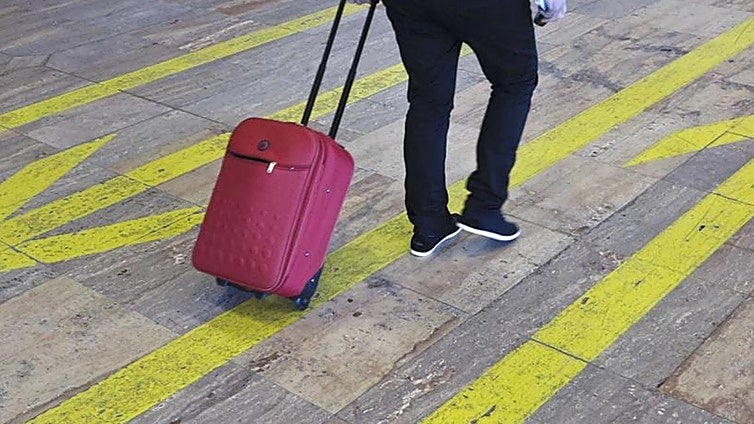 Ryanair, Volotea, Vueling and easyJet hit with 150-million-euro fine in Spain for carry-on luggage and other extra charges