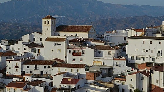 Axarquía sewage treatment plant projects advance