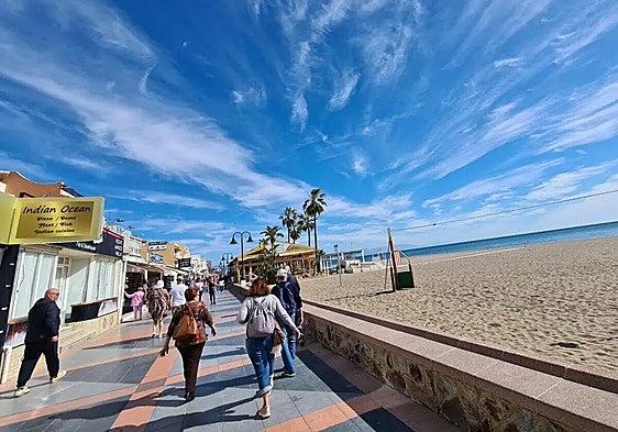 Spain records a whopping 24 million tourists up until April, some 15% more than last year