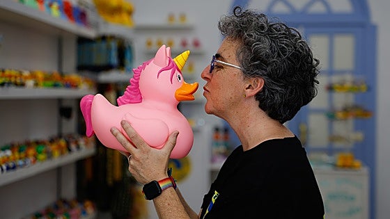 New shop opens in Malaga for tourists and locals who are quackers about ducks