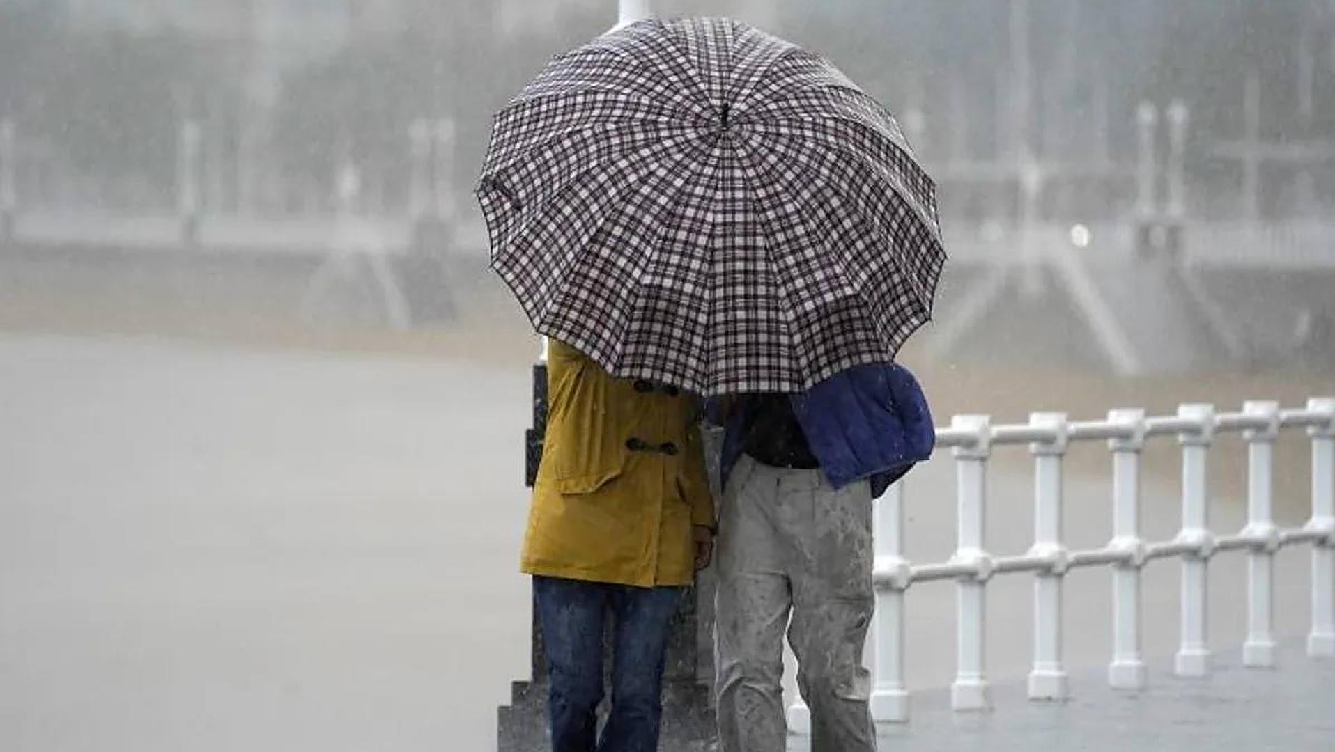 Dramatic change to the weather in Spain: a 'collision' of air masses set to bring rain, thunderstorms and hail - Vimarsana News