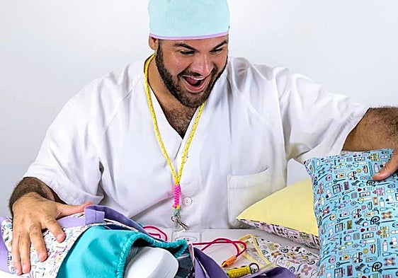 The nurse from Granada whose comedy sketches keep his social media followers in stitches