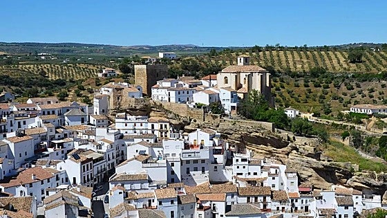 What's on your travel bucket list? There's a street in a village in Cadiz listed as one of the 30 most beautiful in the world
