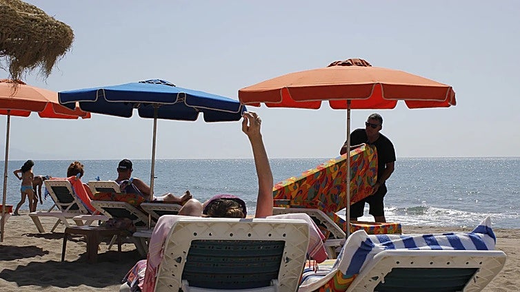 Private security patrols for Torremolinos beach businesses during peak summer season