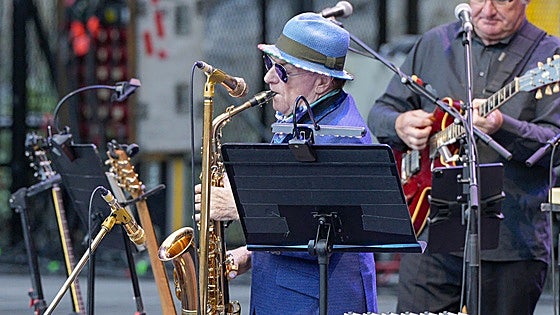 Van Morrison, an unflappable and professional lion at Starlite