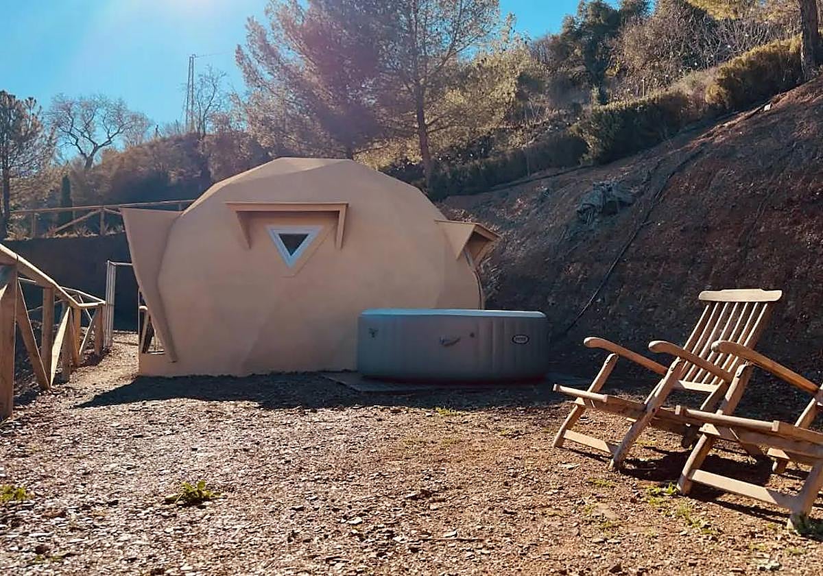 Visitors can enjoy breathtaking sunrises and an unparalleled starry night sky.