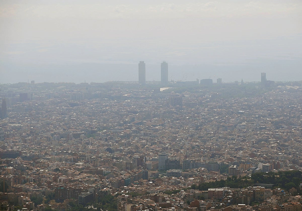 Archive image of a pollution episode in Barcelona.