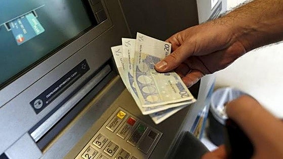 People of Malaga province have more money than ever stashed away in the bank, a whopping 36.1 billion euros