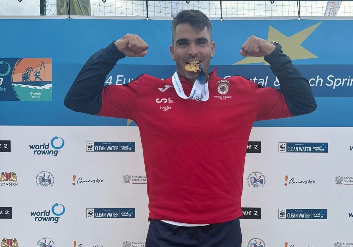 Miramón, with his medal.