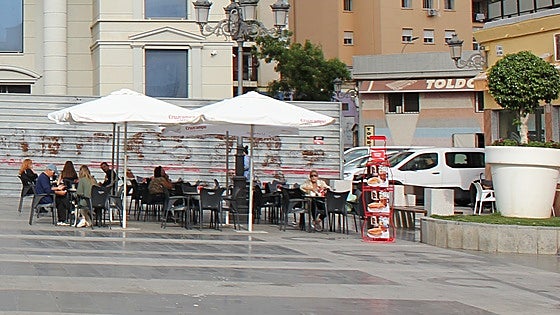 Bars and restaurants in Torremolinos will have to fork out extra 300 euros if new terrace tax measure goes ahead