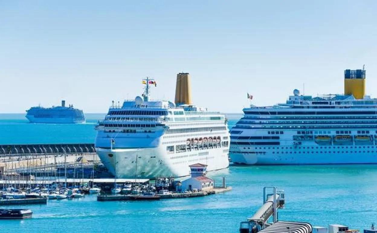 File image of cruise ships in Malaga port.