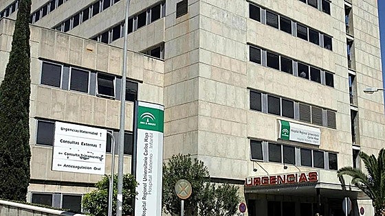 Two-year-old rushed to Malaga hospital after being pulled from swimming pool in Marbella