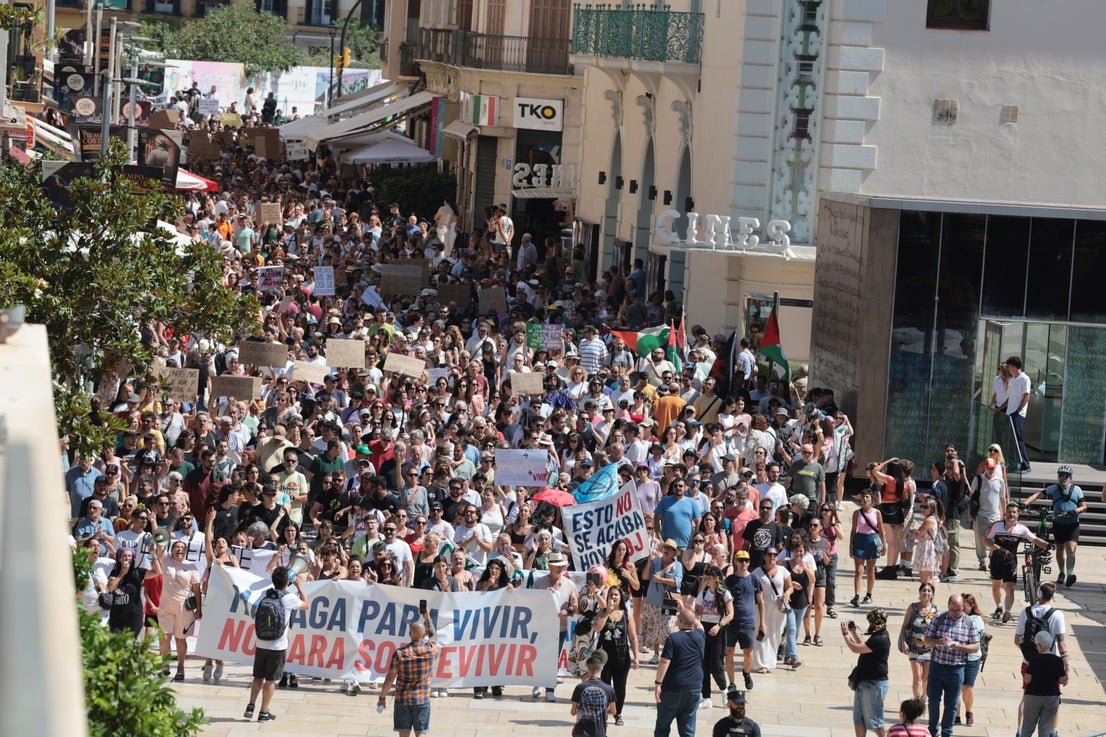 Housing crisis demonstration in Malaga, in pictures