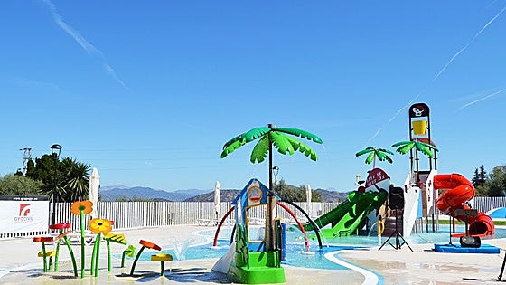 New water park opens in Malaga town and it aims to make a splash